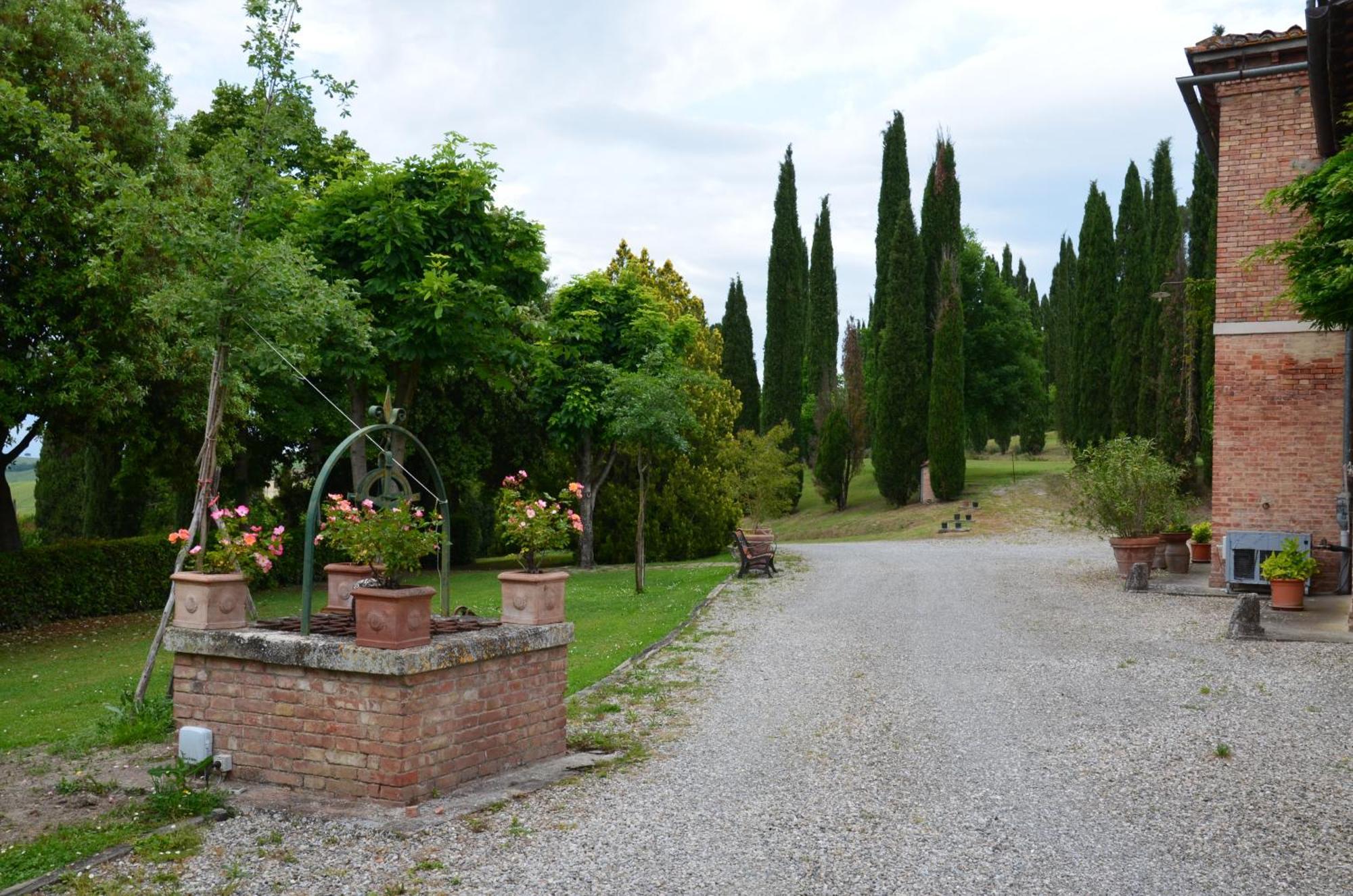 Agriturismo Sant'Alfredo Monteroni d'Arbia Exterior photo